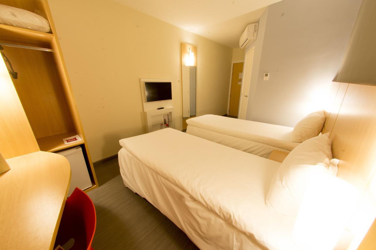 Hotel Ibis Aracruz Esterno foto